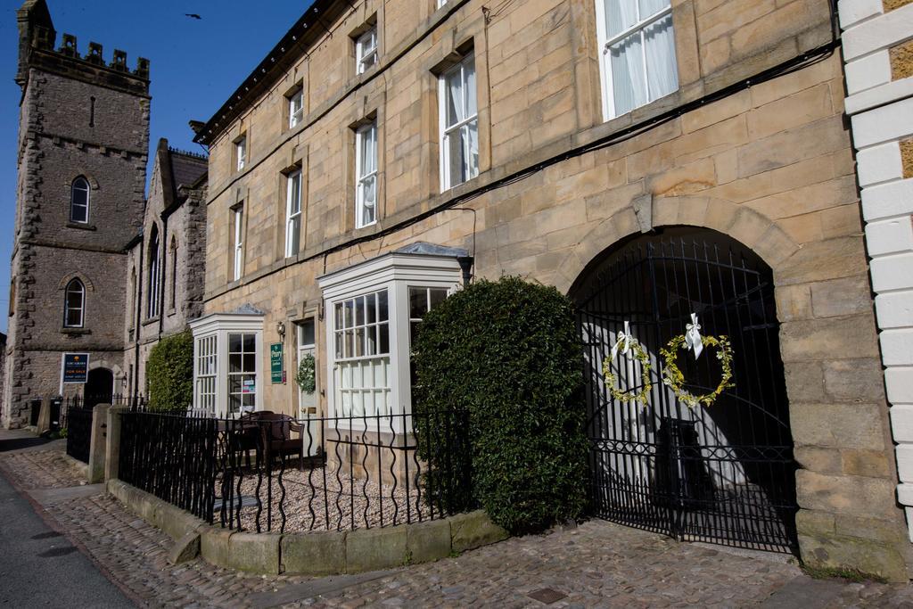 The Priory Bed & Breakfast Middleham Ngoại thất bức ảnh